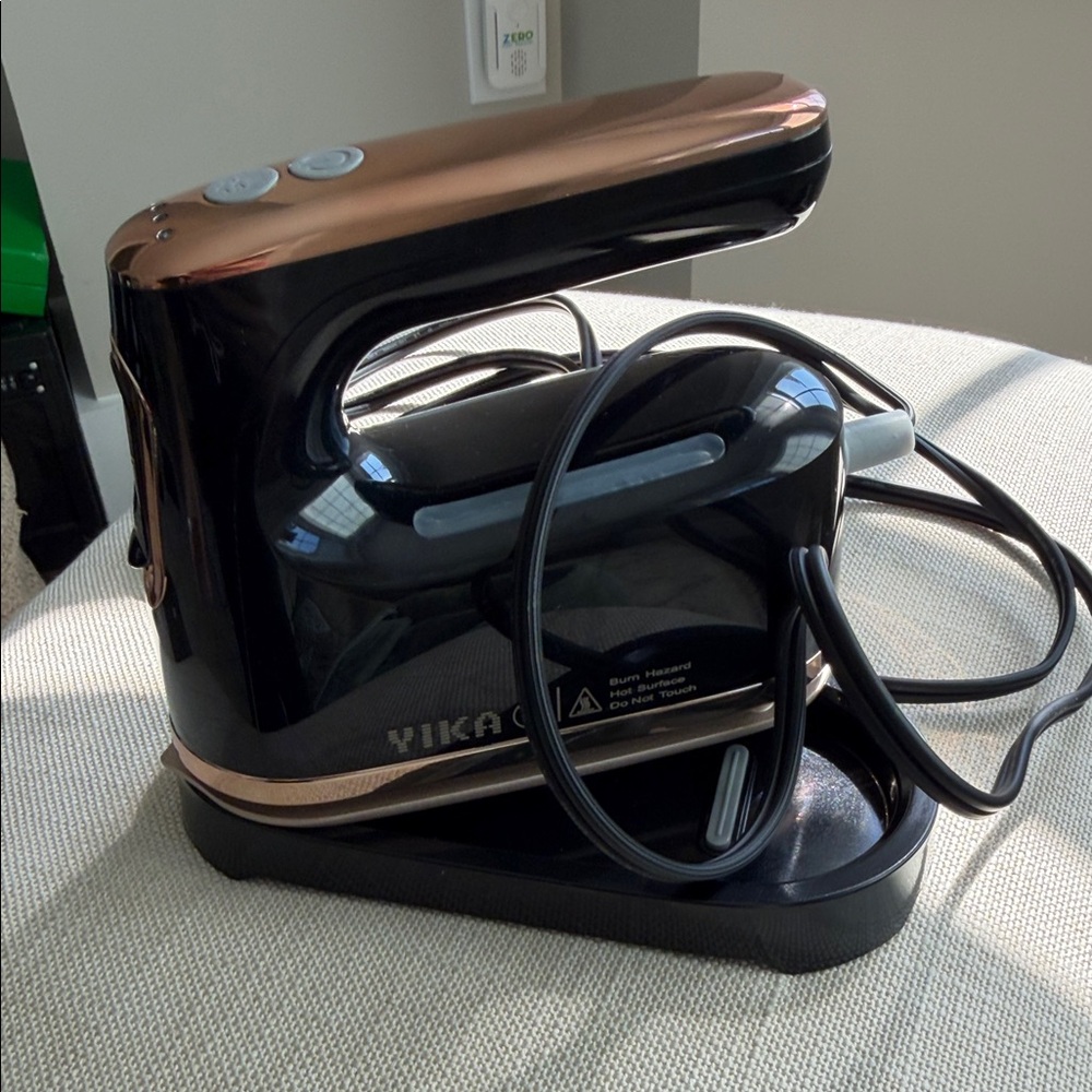 Handheld Steamer Iron